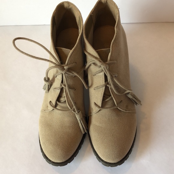 Francesca’s Faux Suede Penny "Restricted"Booties sz7.5 - Picture 6 of 9